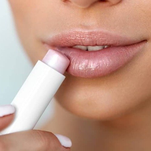 Organix Apricot & Strawberry Lipbalm - Image 4